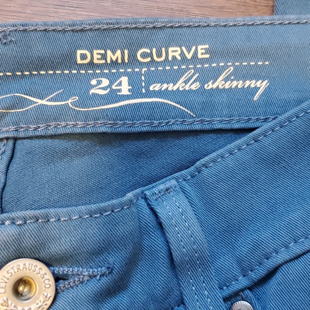 Levi's Ankle‎ Skinny 24 - Picture 3 of 6